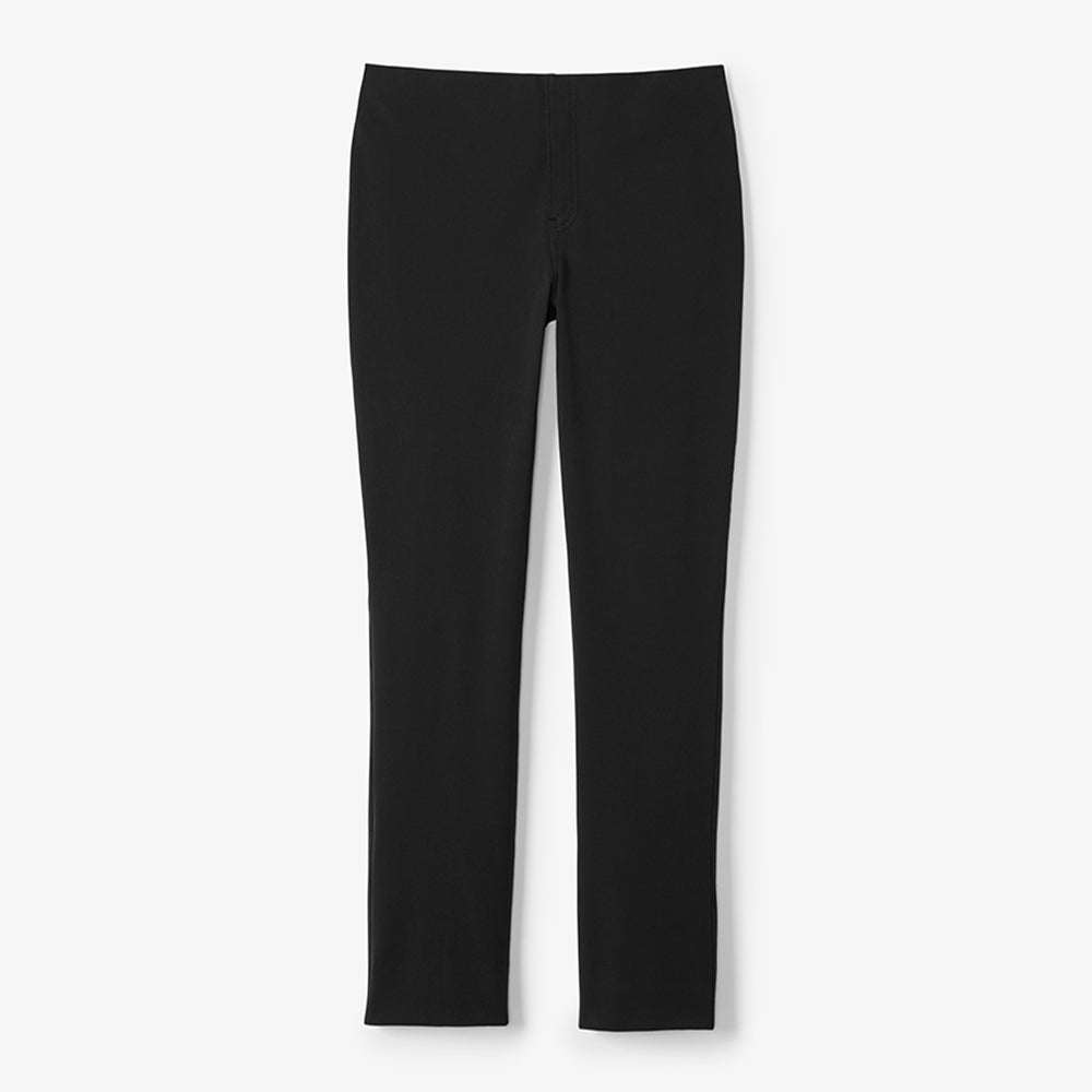 still image of the hockley jean in black