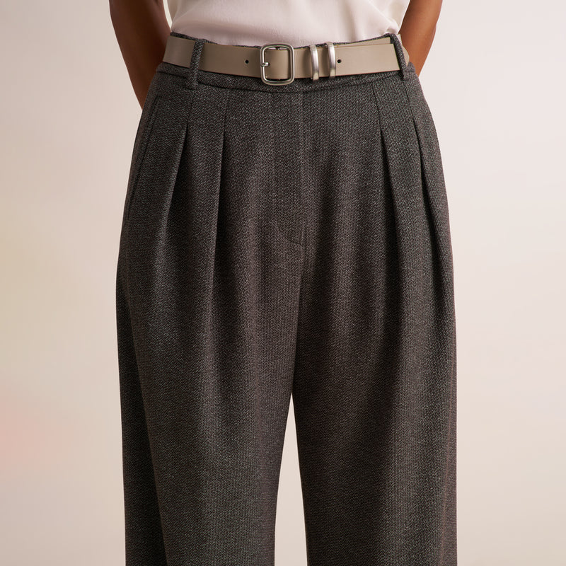 Everly Belt