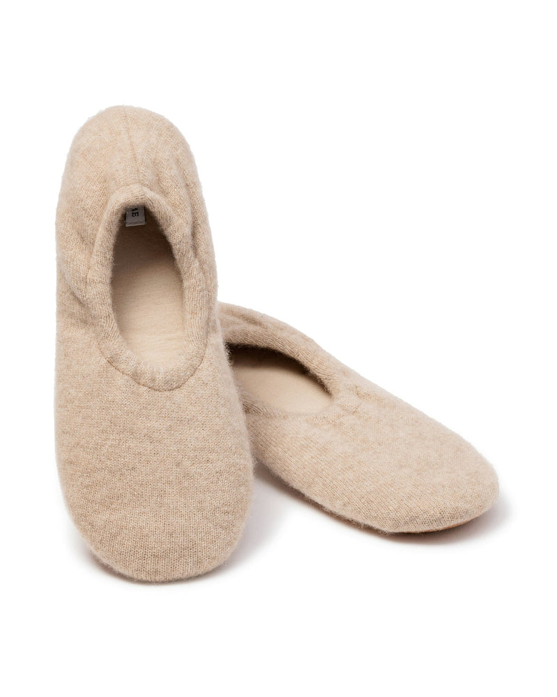 Petite Plume Cashmere Slippers in Camel