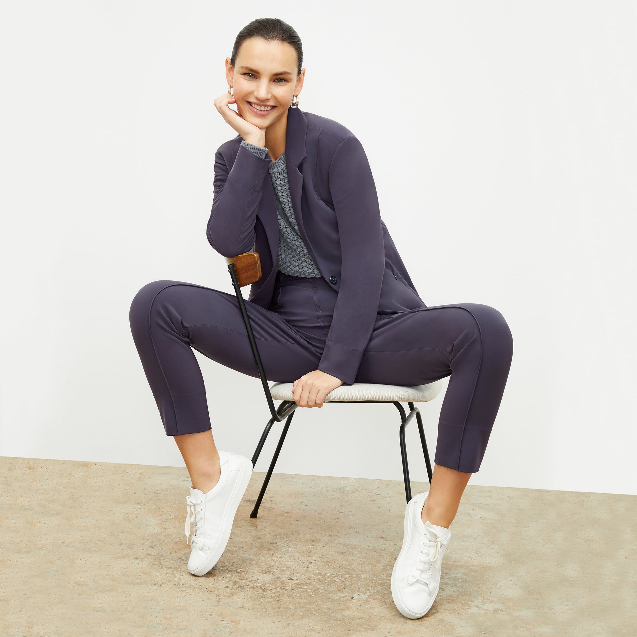 Front image of a woman standing sitting the Colby Jogger in Cool Charcoal