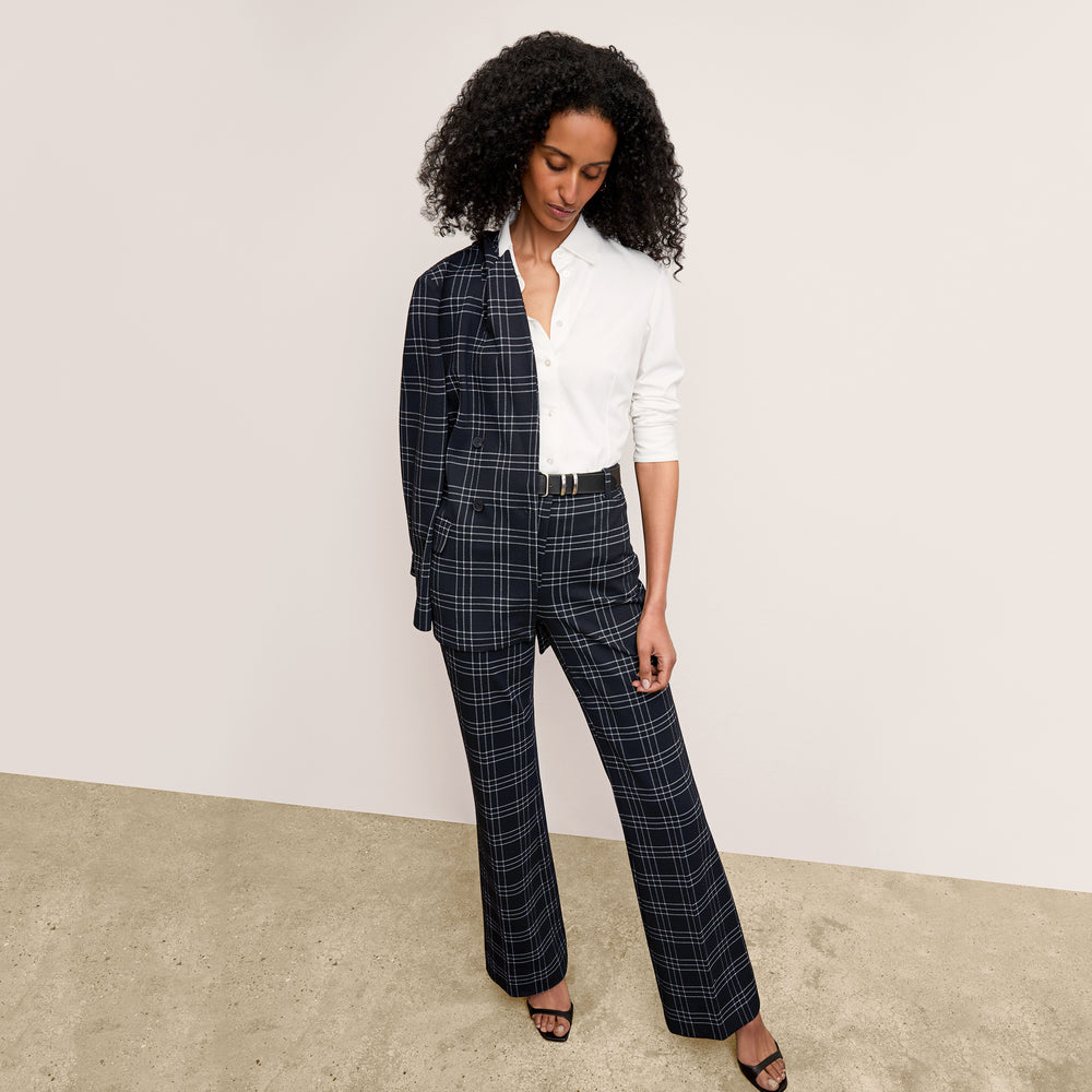 front image of a woman wearing the horton pant in black/white