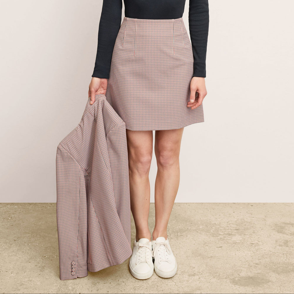 Front image of a woman wearing the Whitney Skirt in Stretch Twill in Mini Check
