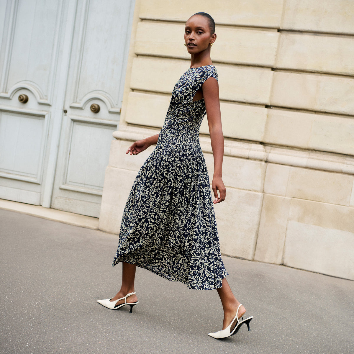 Fia dress in leaf line fern.