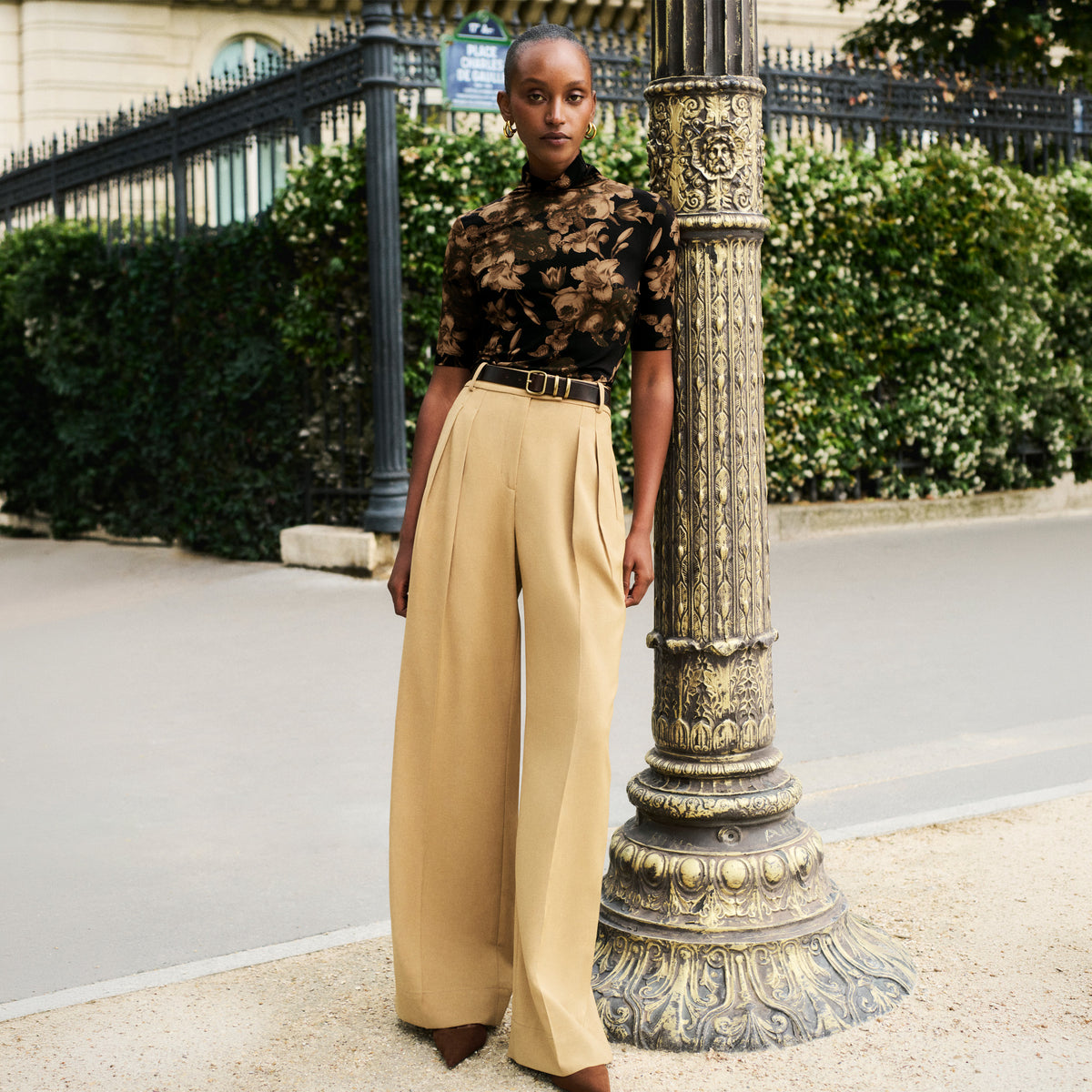 Jax top in gilded garden