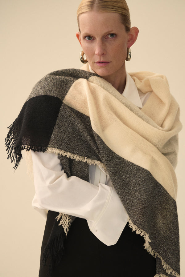 Lightweight Scarf